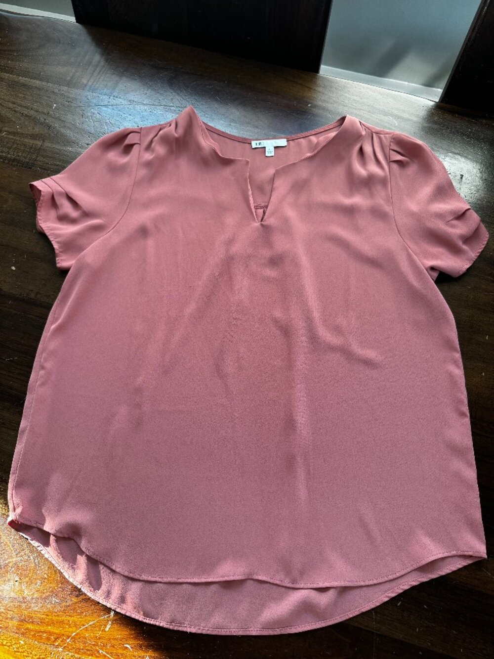 DR2 by daniel rainn Cap Sleeve V Neck Short Sleeve Blouse